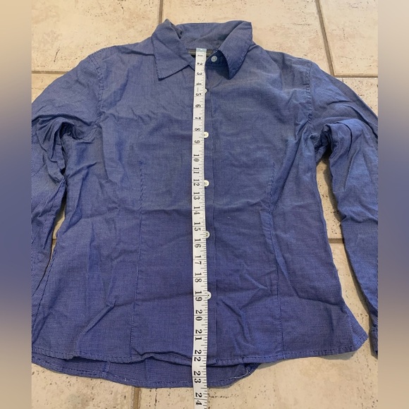 Banana Republic Blue and White Button-Down Shirt Large - Picture 7 of 7